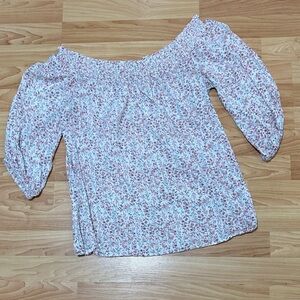 Old Navy Pink and White Floral Off-Shoulder Blouse